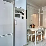 Studio Fuer 7 Personen Und 1 Kind In Moscavide, Regio De Lisboa Costa De Lisboa