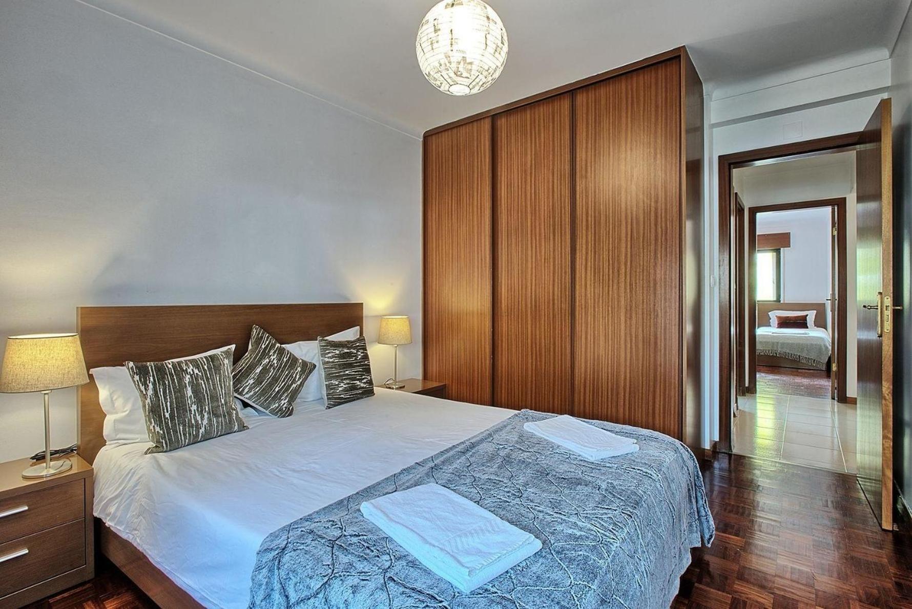 Studio Fuer 7 Personen Und 1 Kind In Moscavide, Regio De Costa De Apartment *