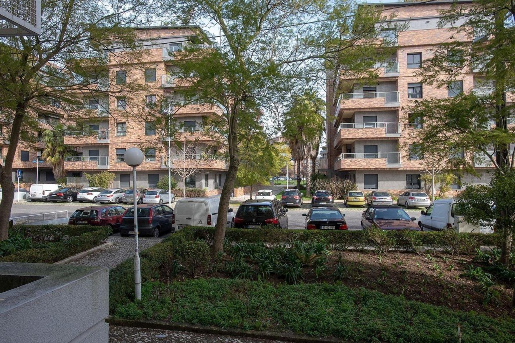 Studio Fuer 7 Personen Und 1 Kind In Moscavide, Regio De Costa De