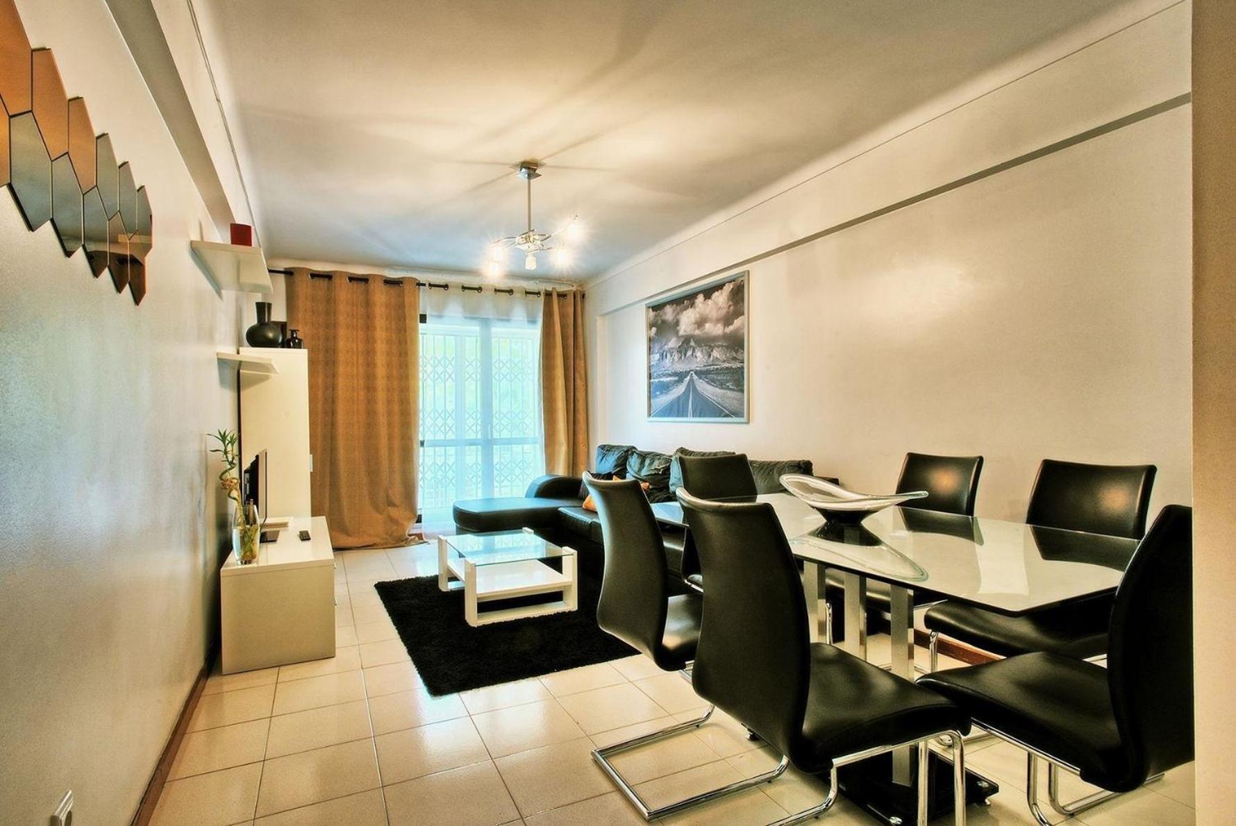 Studio Fuer 7 Personen Und 1 Kind In Moscavide, Regio De Costa De Apartment *
