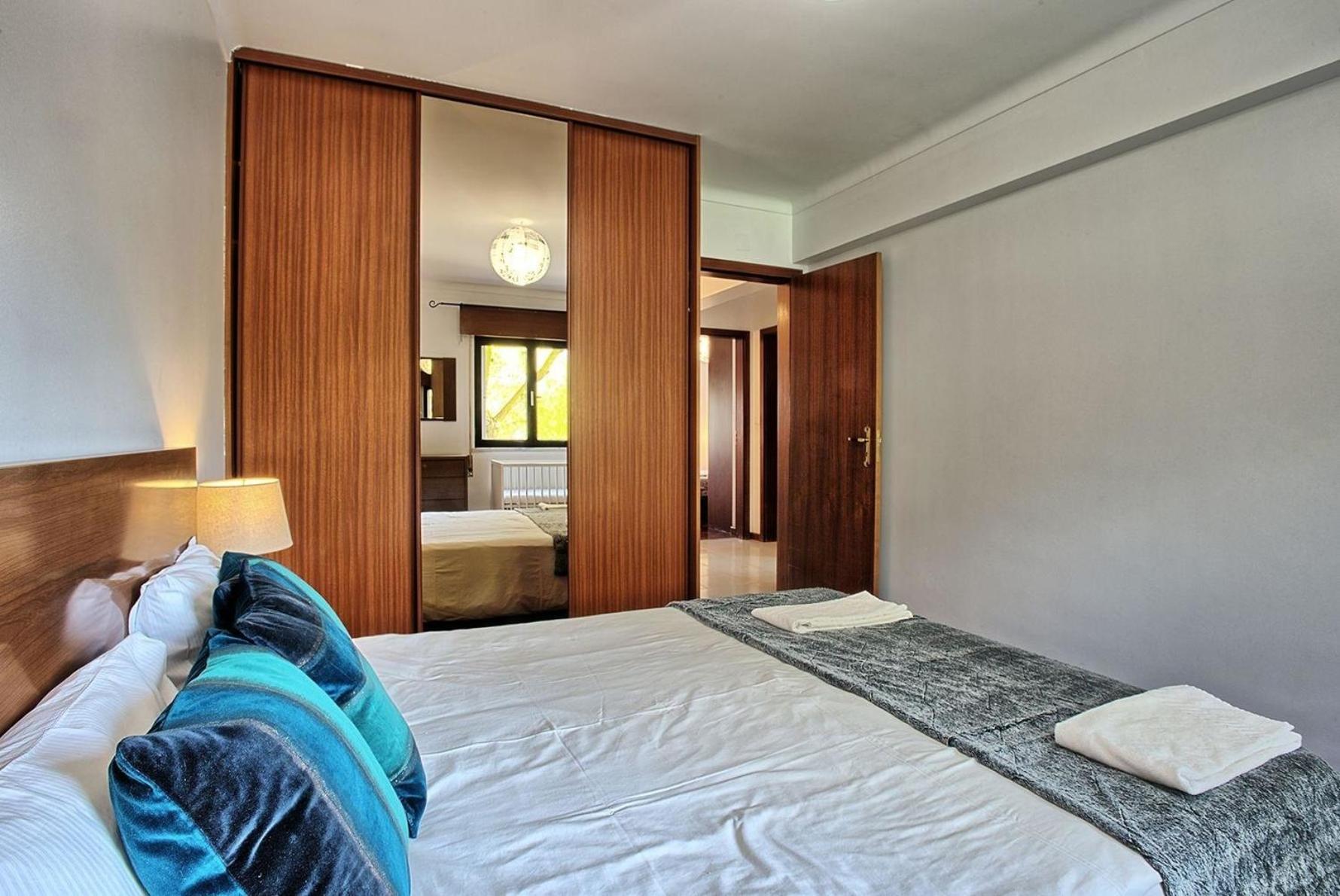 Studio Fuer 7 Personen Und 1 Kind In Moscavide, Regio De Costa De Apartment