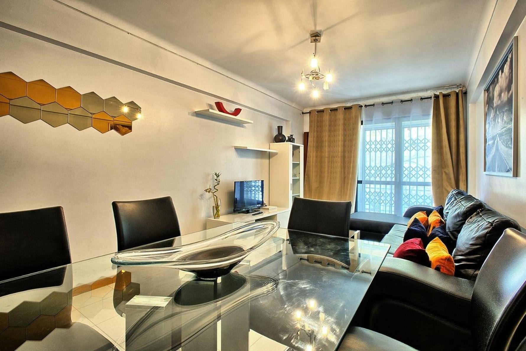 Apartment Studio Fuer 7 Personen Und 1 Kind In Moscavide, Regio De Costa De *